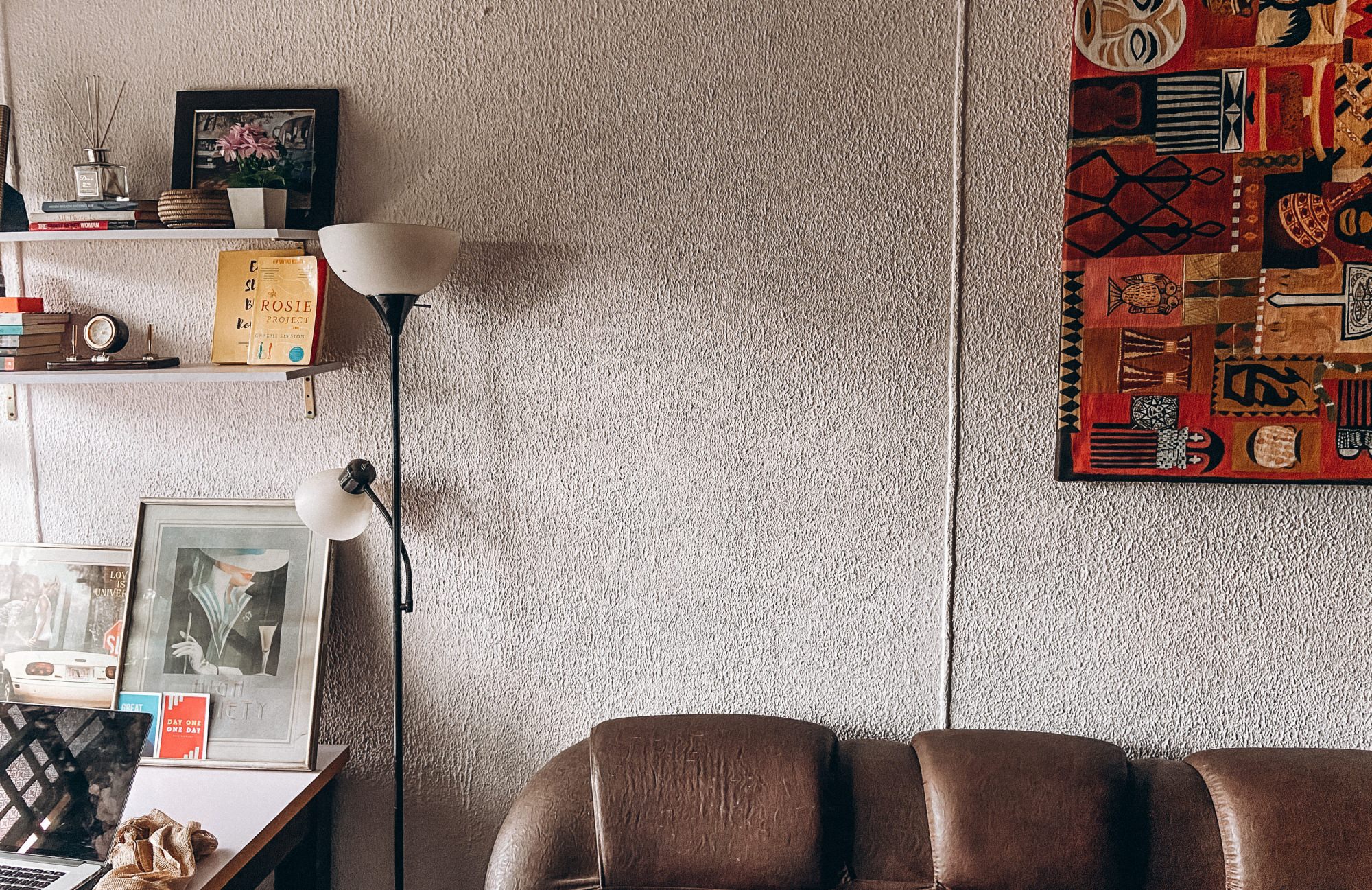 Earlier than & After – Setting Up My Dwelling Workplace In A Small Area.