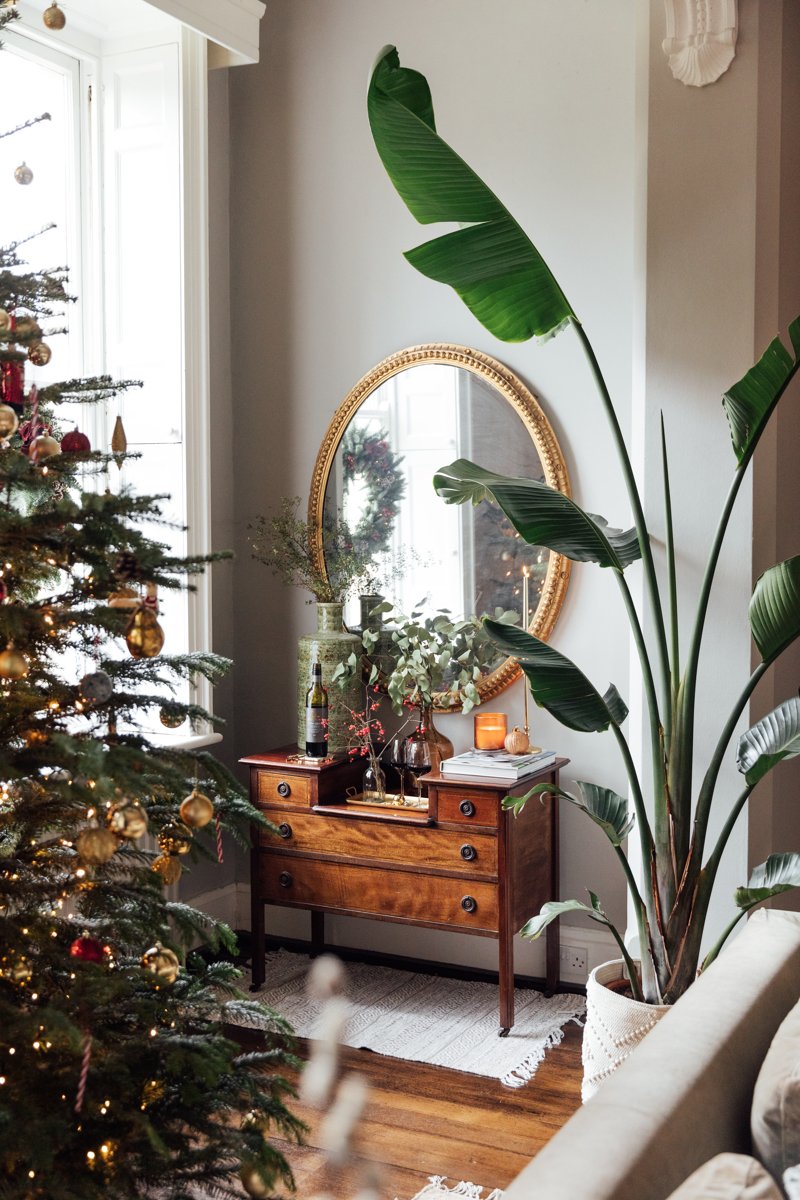 Christmas Decorations Dwelling Tour