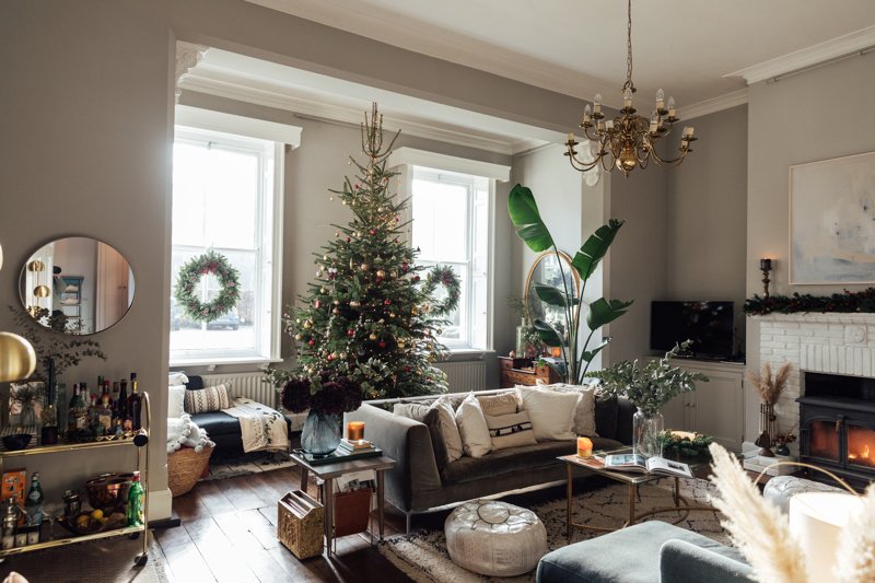 Christmas Decorations Dwelling Tour